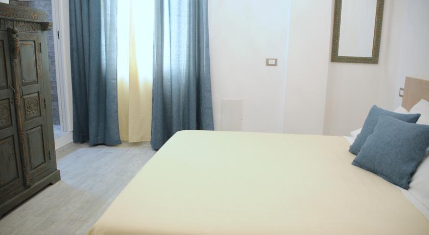 Piazza Martiri Rooms Cagliari Chambre photo