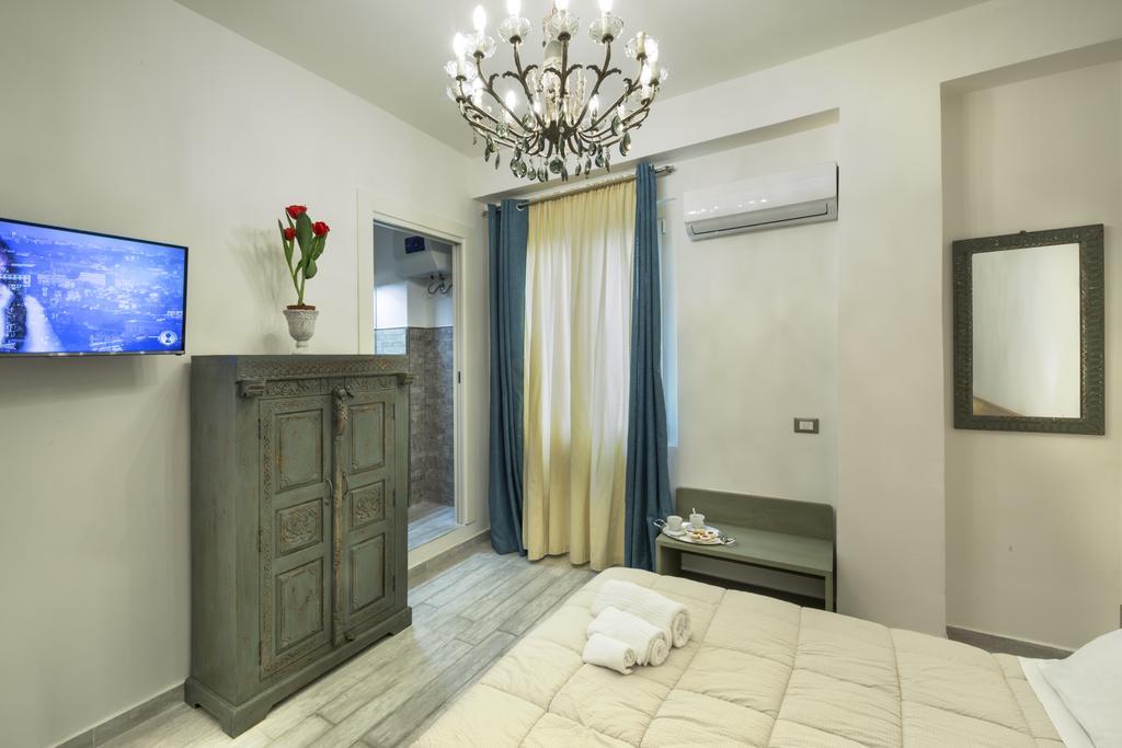 Piazza Martiri Rooms Cagliari Chambre photo