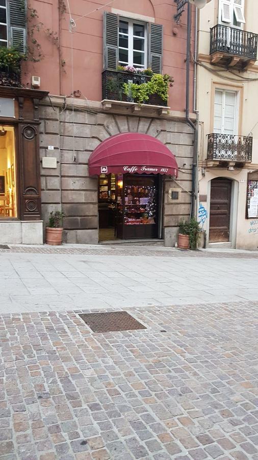 Piazza Martiri Rooms Cagliari Extérieur photo